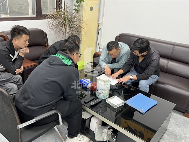 高標準定制！木材炭化機深受廣東客戶喜歡